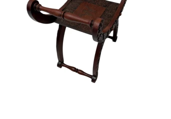 Art Nouveau Walnut Savonarola Hand-Carved Stool, 1900s